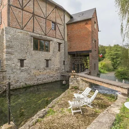 Le Moulin De La Cote D'hotes 3*
