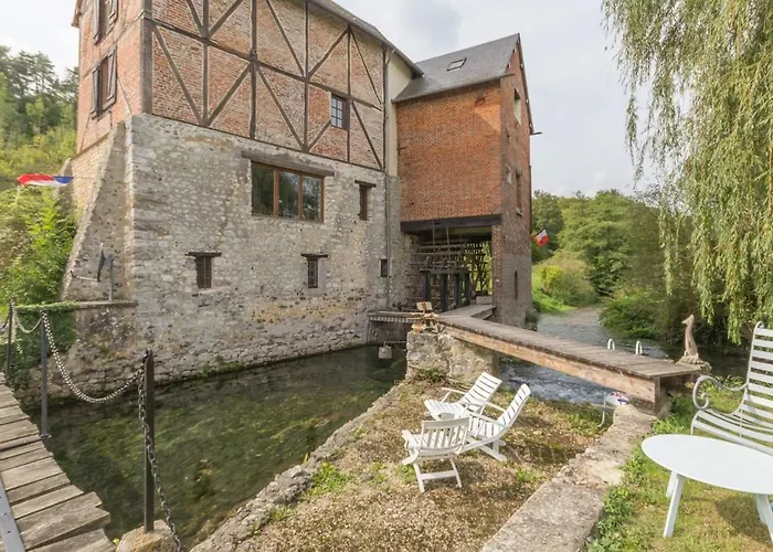 Le Moulin De La Cote D'hotes 3*